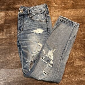 American Eagle Distressed Blue Jeans